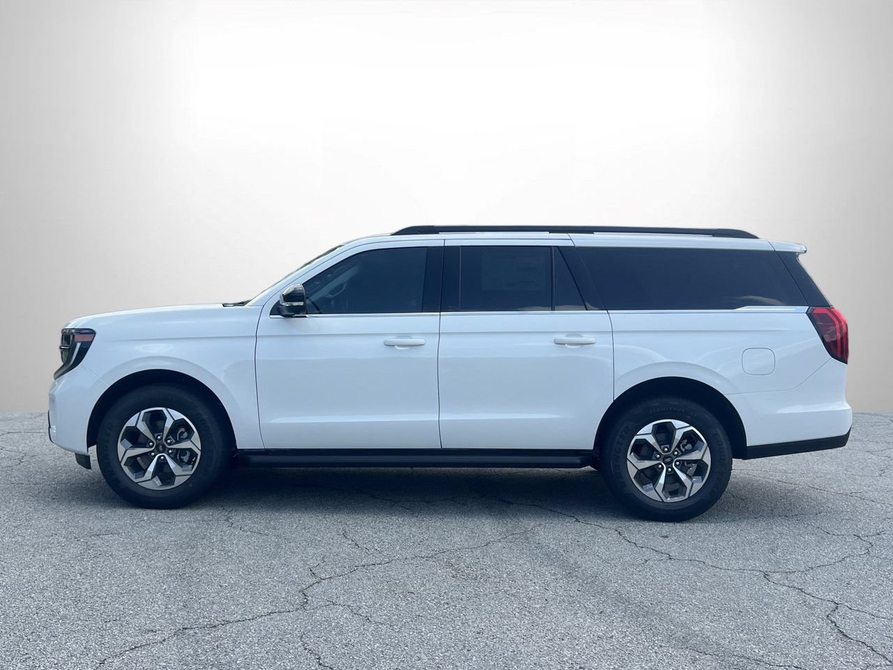 New 2027 Ford Expedition Max Active RWD image 24