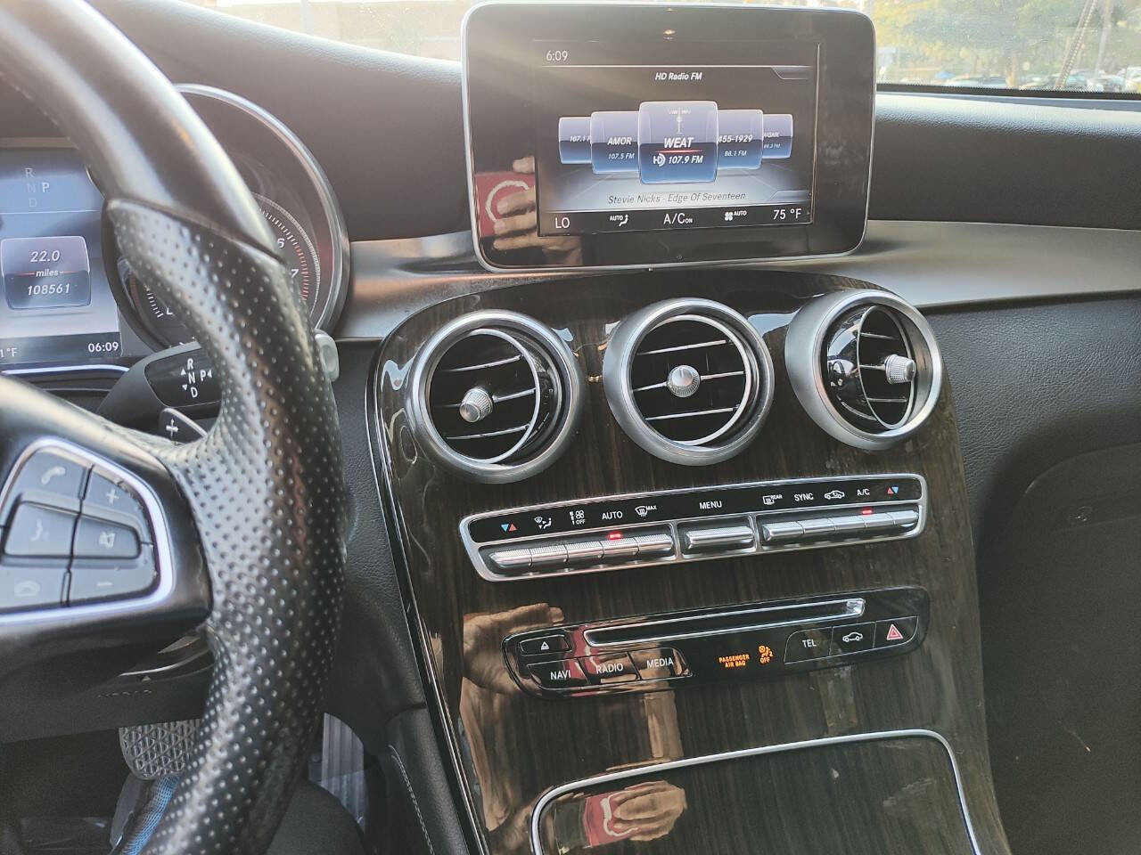 Used 2017 Mercedes-Benz GLC 300 image 36