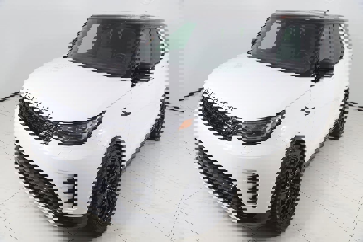 Used 2023 Land Rover Discovery S R-Dynamic image 24