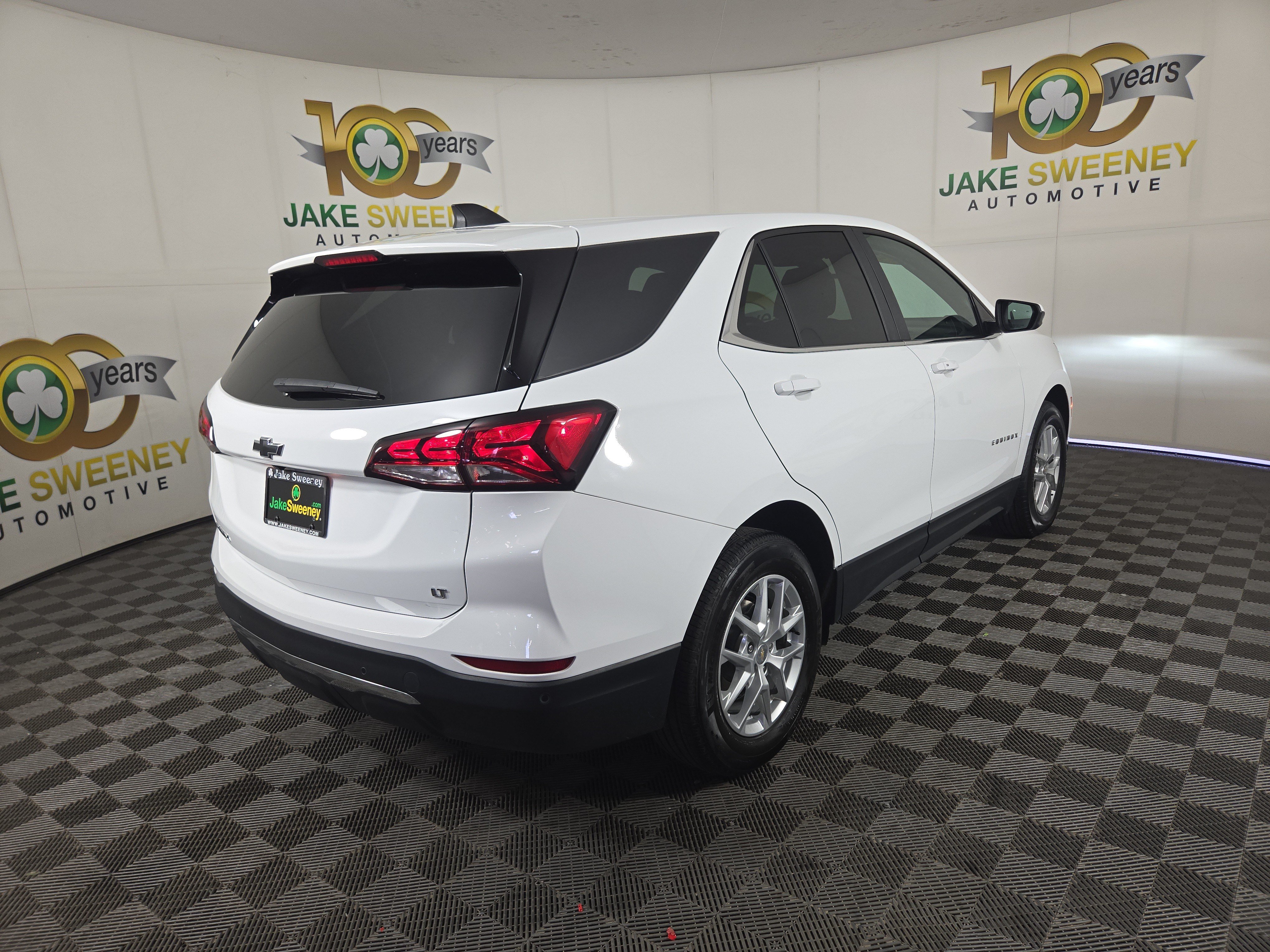 Certified 2024 Chevrolet Equinox LT FWD image 9