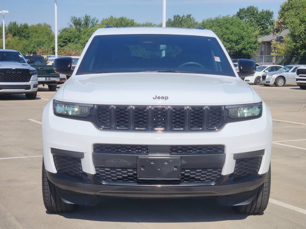 Used 2023 Jeep Grand Cherokee L Laredo AWD/4WD image 2