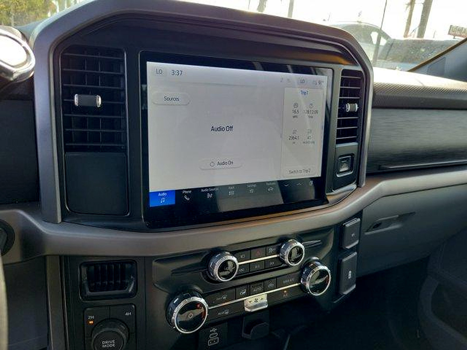 Used 2025 Ford F150 XLT w/ Equipment Group 301A Standard AWD/4WD image 32