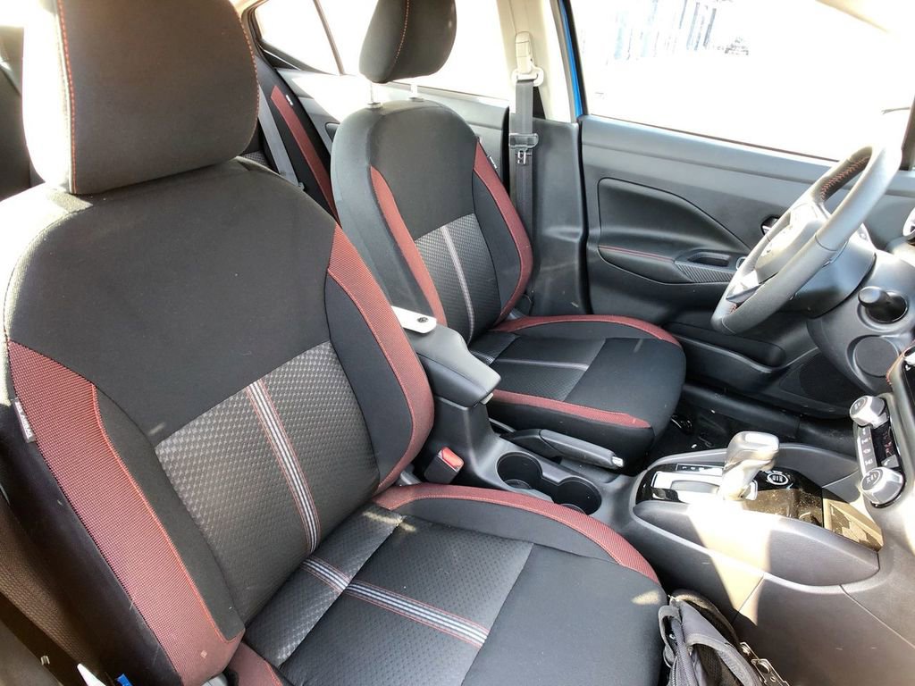 New 2025 Nissan Versa SR w/ Trunk Package image 24