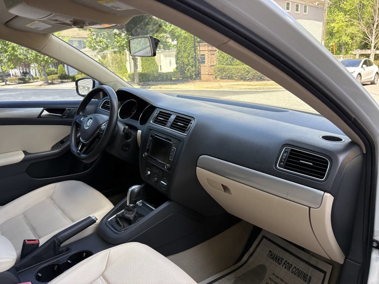 Used 2015 Volkswagen Jetta SE FWD image 9