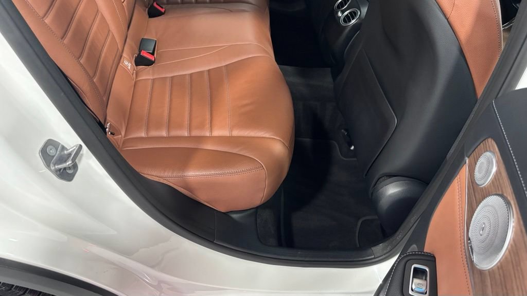 Used 2017 Mercedes-Benz GLC 300 4MATIC image 24