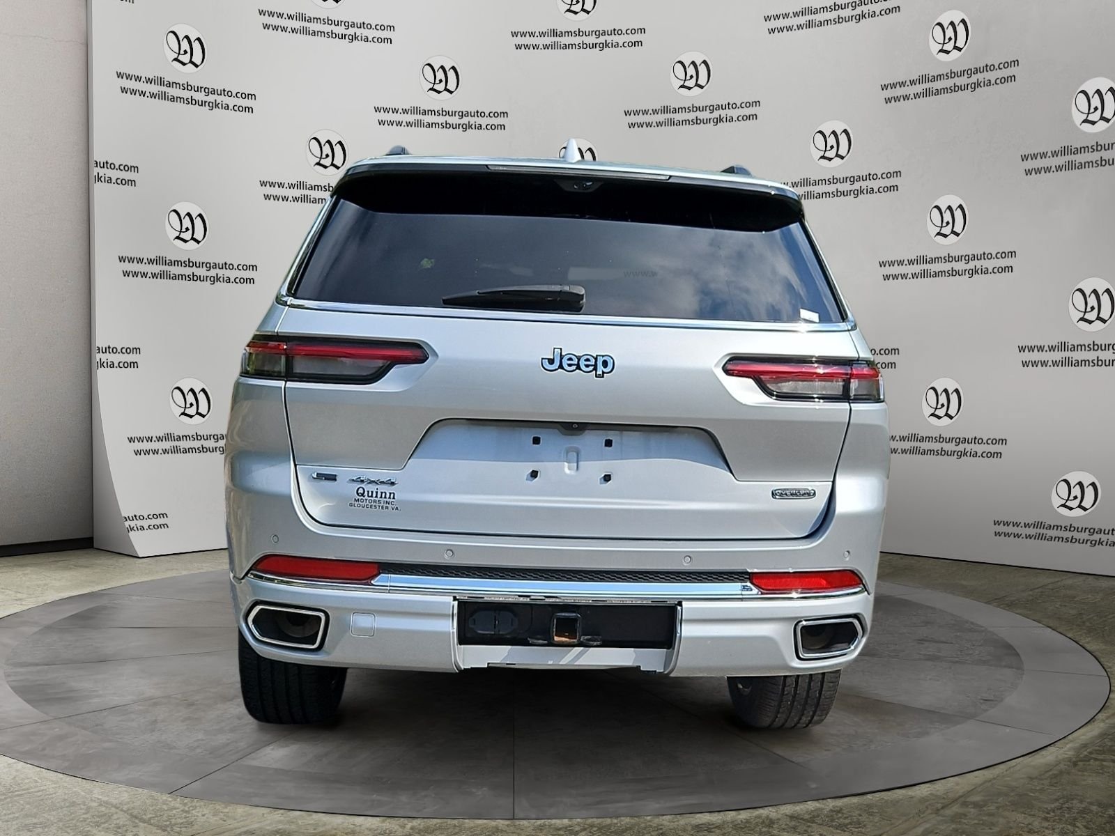 Used 2021 Jeep Grand Cherokee L Overland w/ Luxury Tech Group IV AWD/4WD image 4