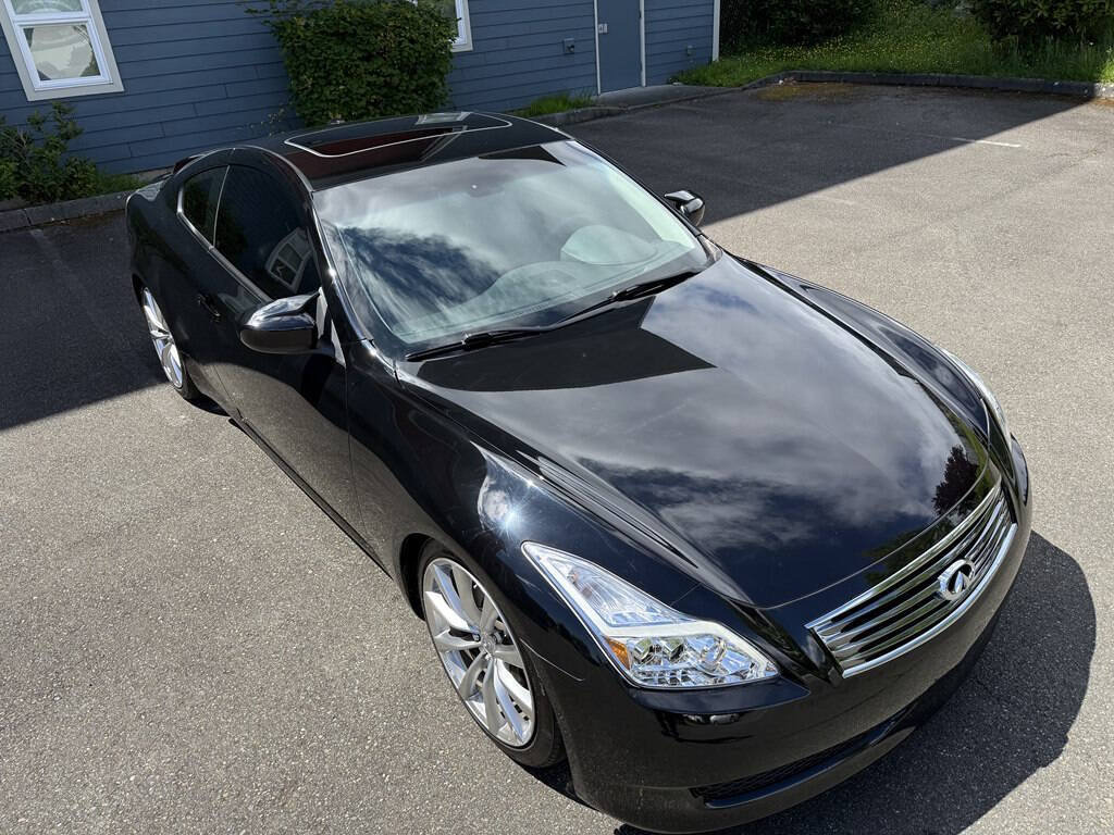 Used 2010 INFINITI G37 Journey w/ Premium Pkg RWD image 3