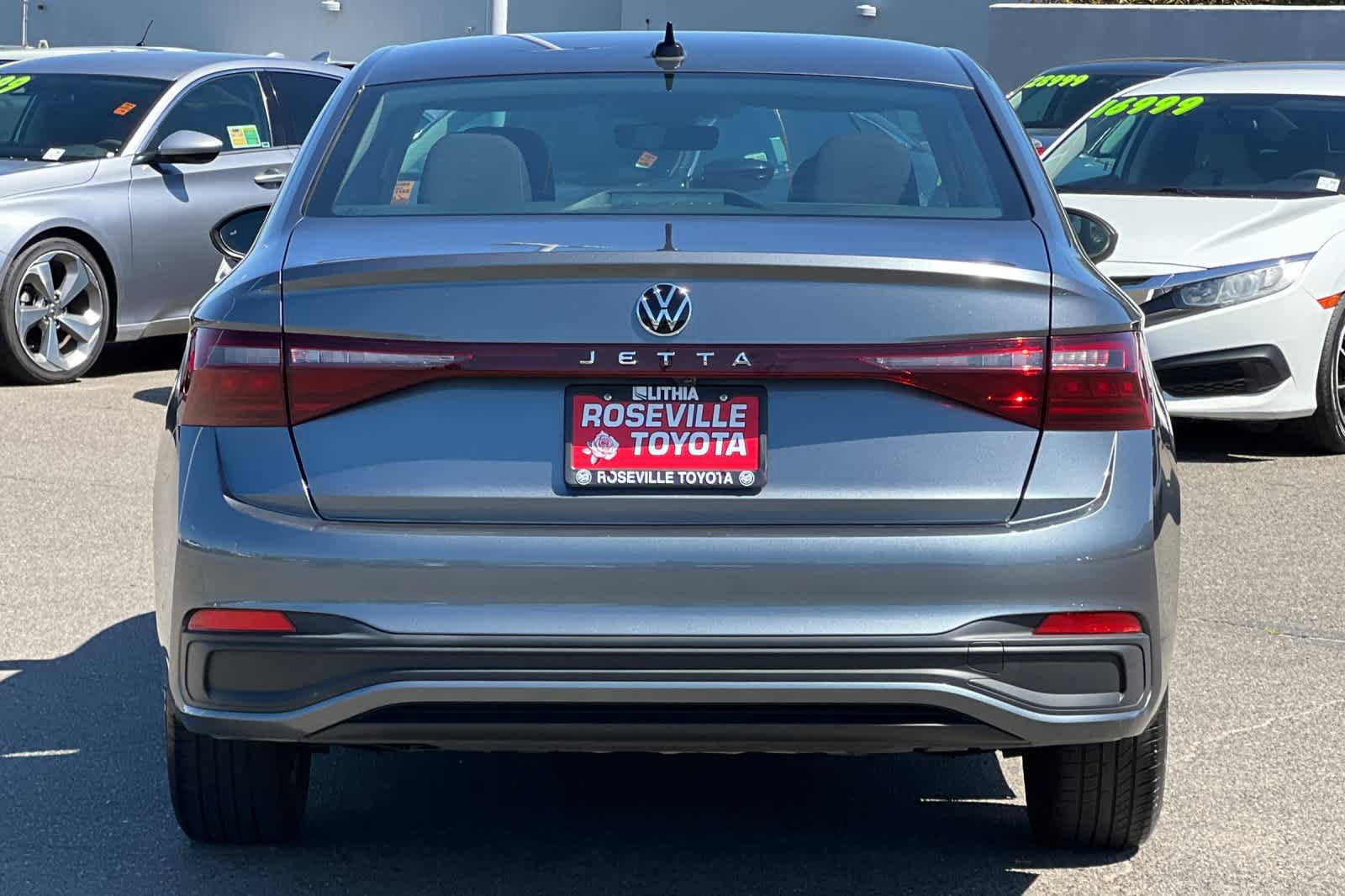 Used 2025 Volkswagen Jetta S FWD image 8