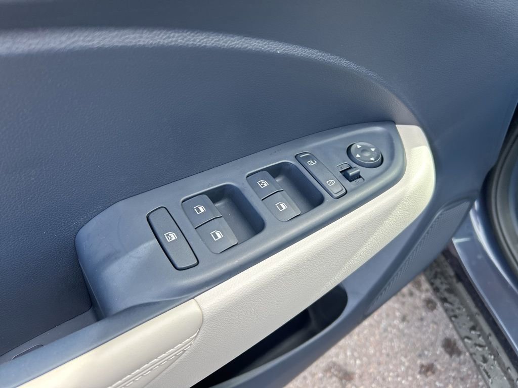 Used 2026 Hyundai Venue SEL image 10