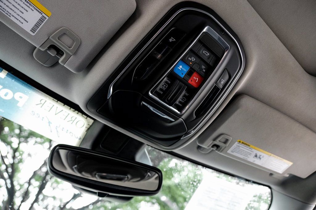 Used 2023 Jeep Grand Cherokee Laredo w/ Luxury Tech Group I image 39