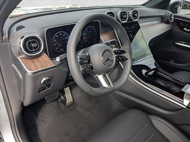 Used 2026 Mercedes-Benz GLC 300 image 3