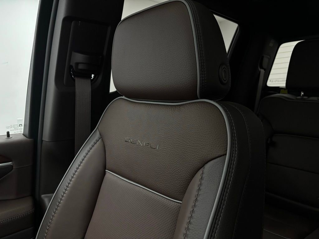 New 2026 GMC Sierra 2500 Denali w/ Denali Reserve Package image 45
