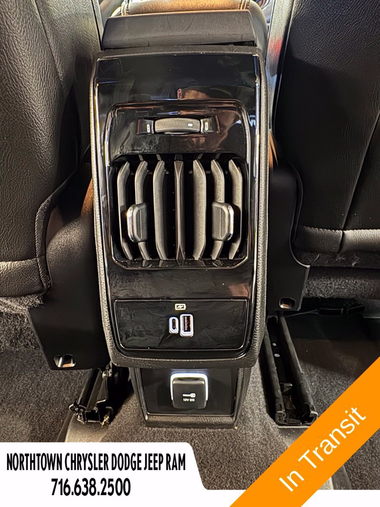 Used 2023 Jeep Compass Latitude w/ Convenience Group AWD/4WD image 18