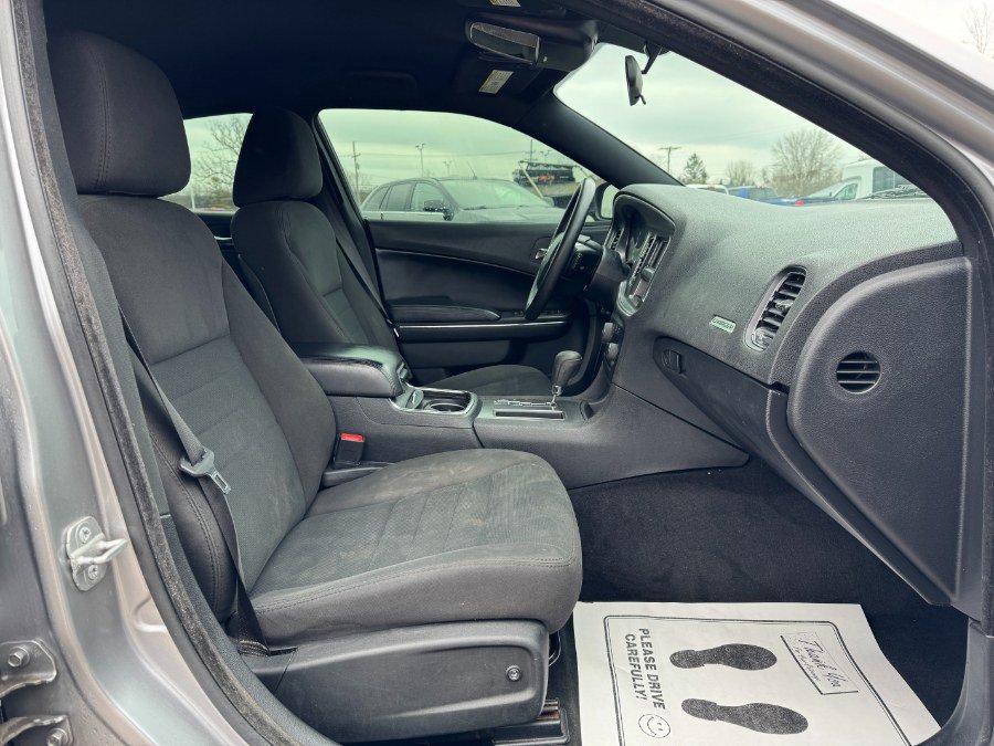 Used 2014 Dodge Charger SE RWD image 18
