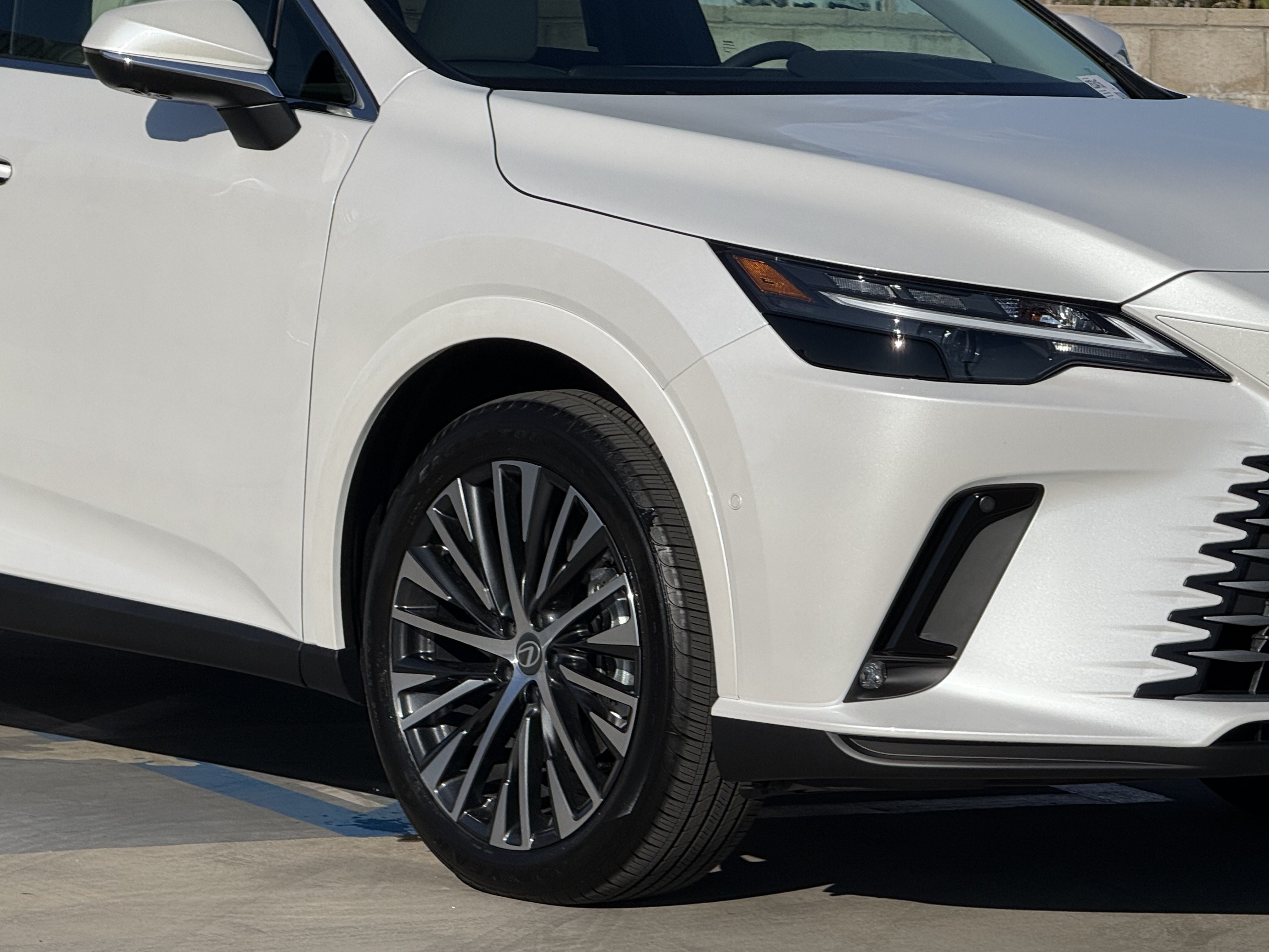 New 2026 Lexus RX 350 FWD image 4