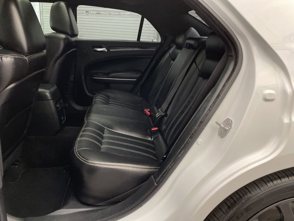 Certified 2022 Chrysler 300 S image 21
