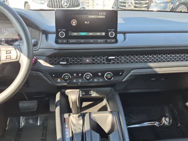 Used 2025 Honda Accord SE image 27