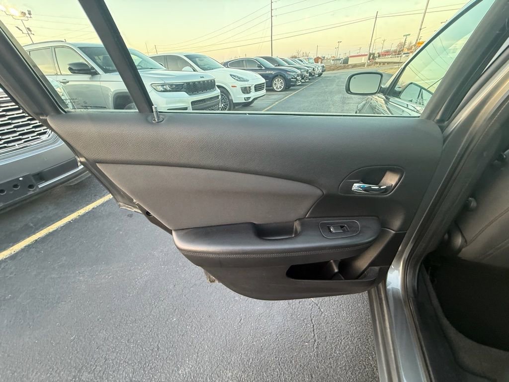 Used 2012 Chrysler 200 LX image 20