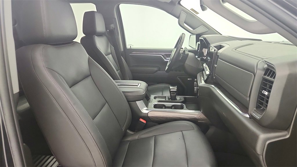 Used 2022 Chevrolet Silverado 1500 LTZ image 31