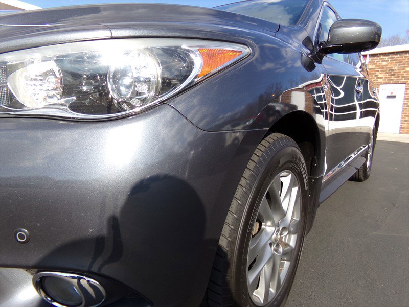 Used 2014 INFINITI QX60 AWD w/ Premium Plus Package image 2