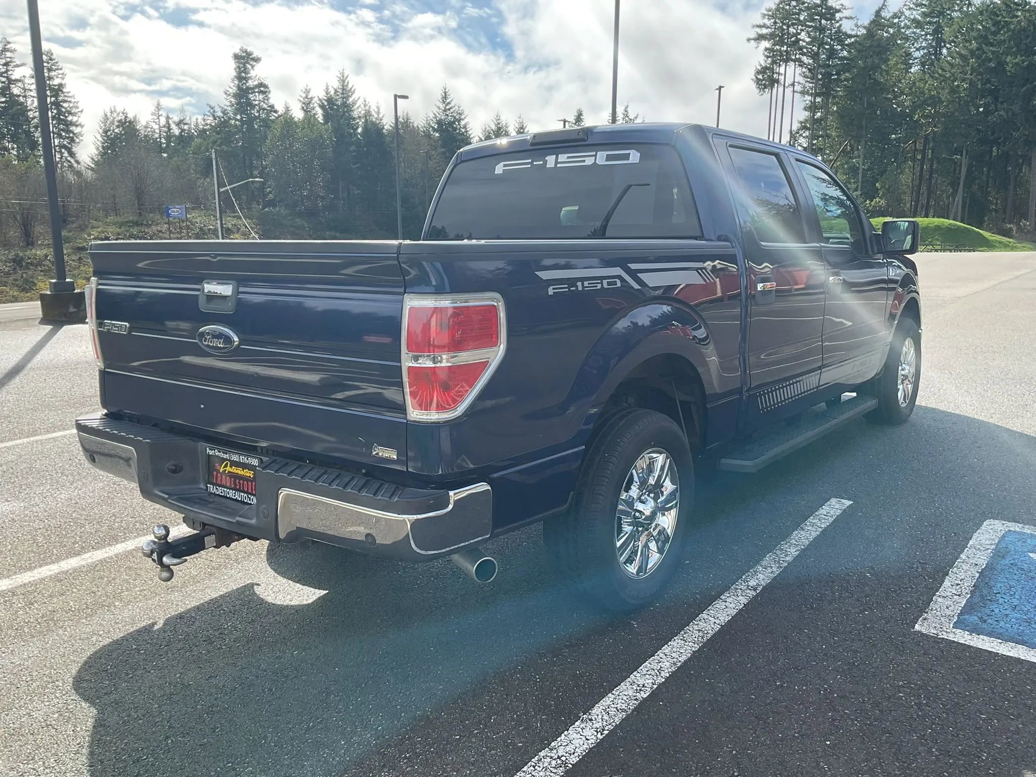 Used 2010 Ford F150 XLT image 5