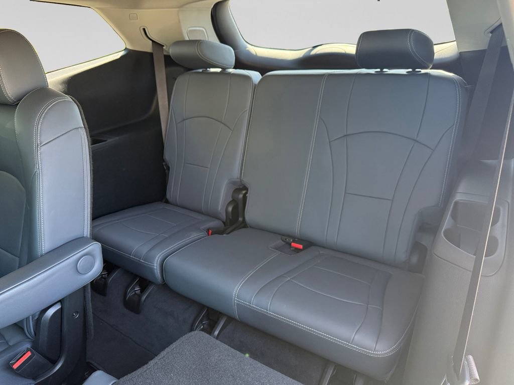 Used 2021 Buick Enclave Essence w/ Sound and Sites Package image 16