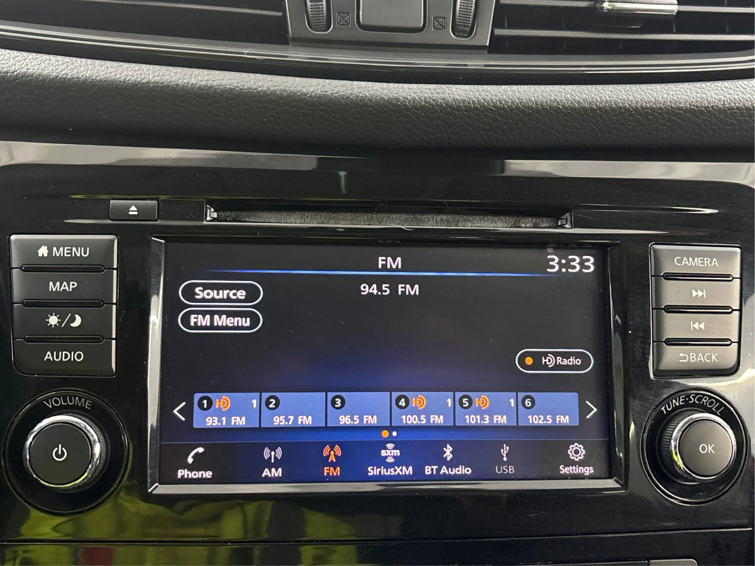 Used 2019 Nissan Rogue SL w/ Premium Package image 19