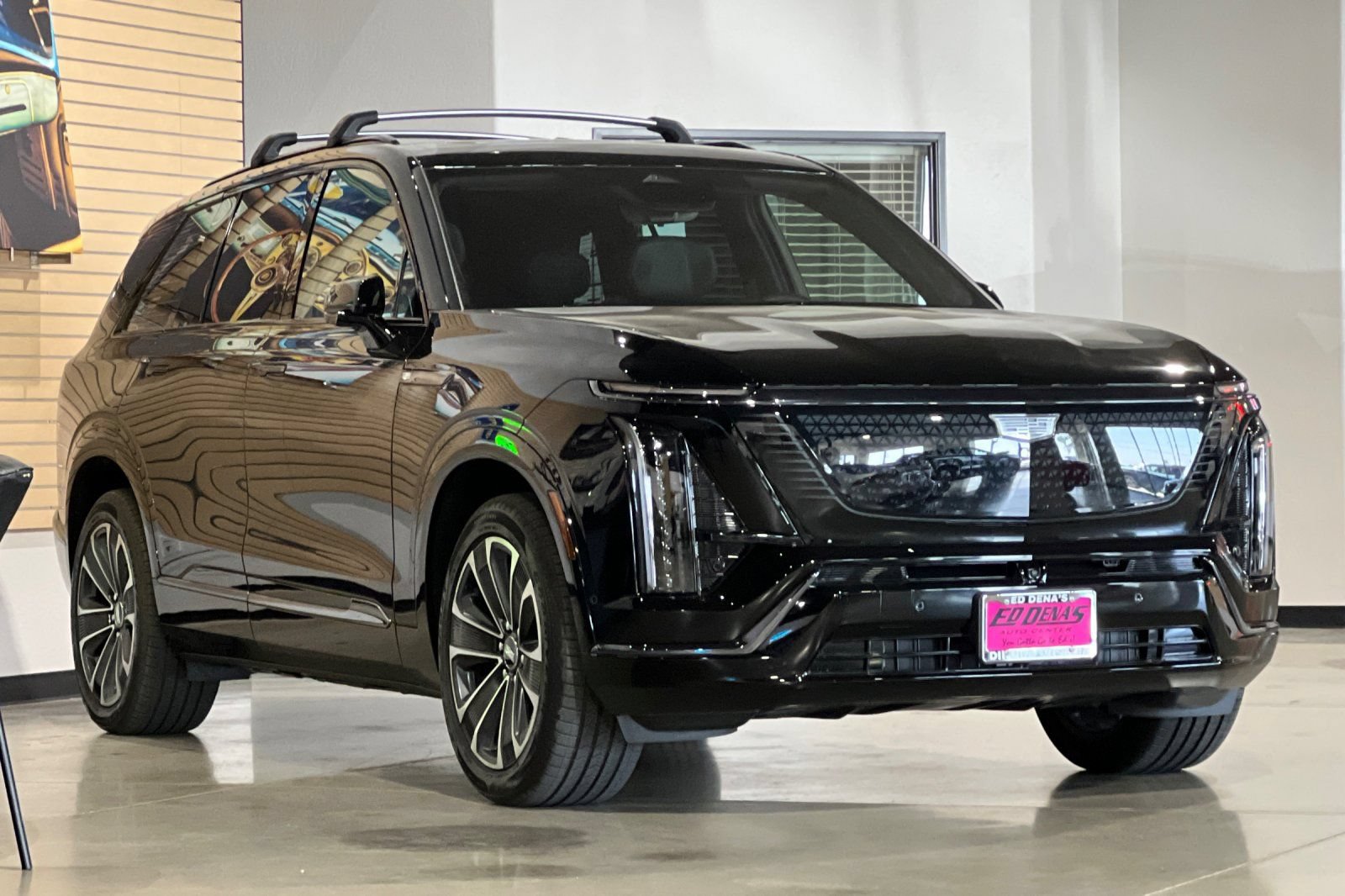 Used 2026 Cadillac Vistiq Sport AWD/4WD image 2