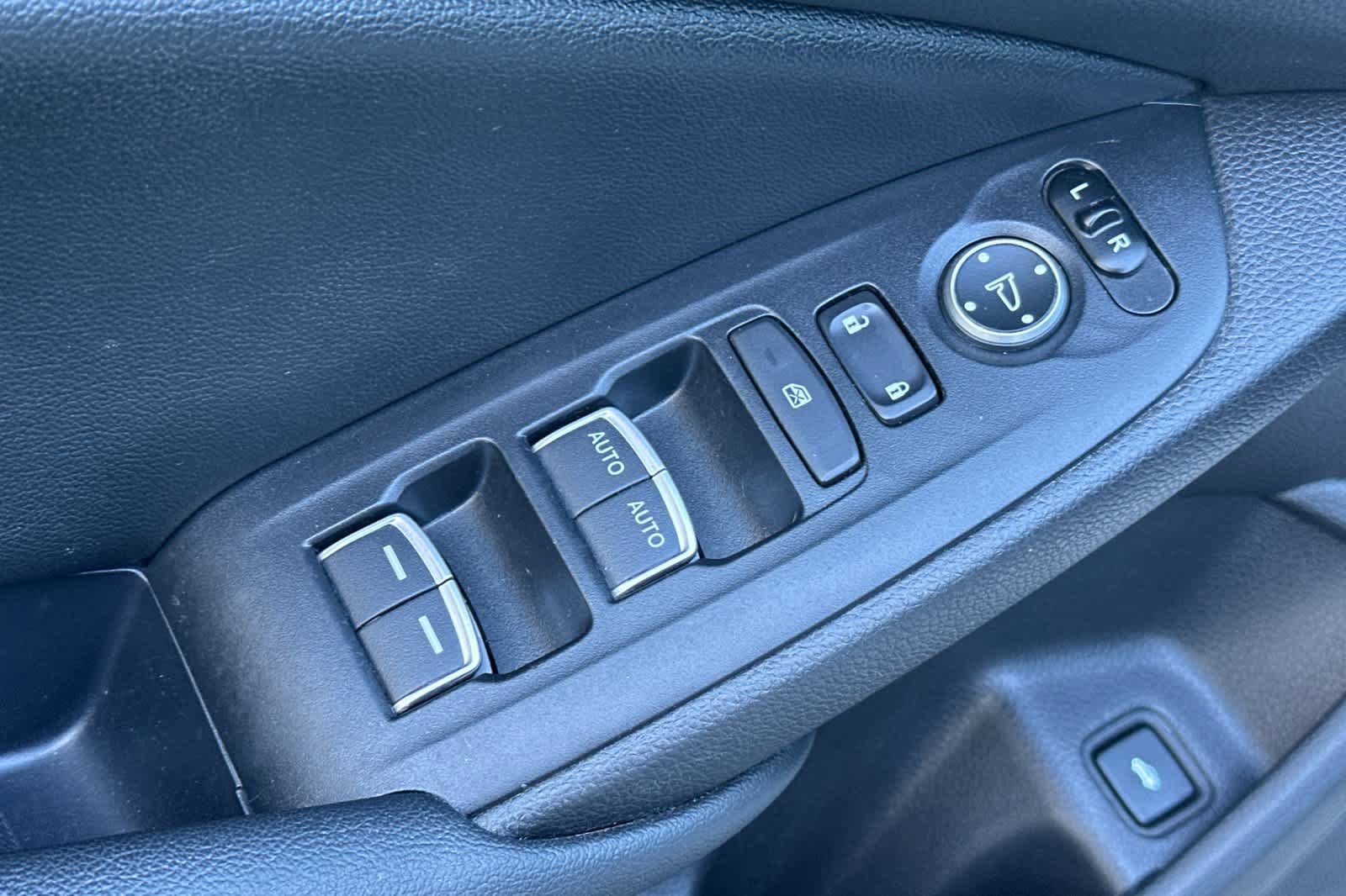 Used 2019 Honda Accord EX image 13