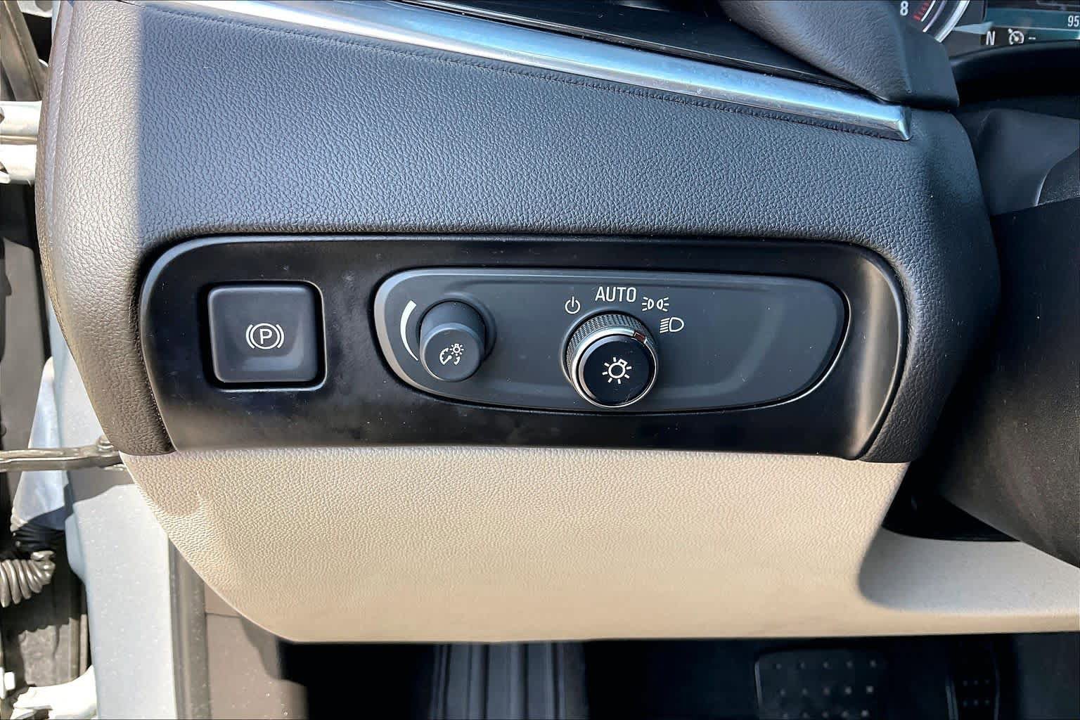 Used 2019 Buick Enclave Premium FWD image 14