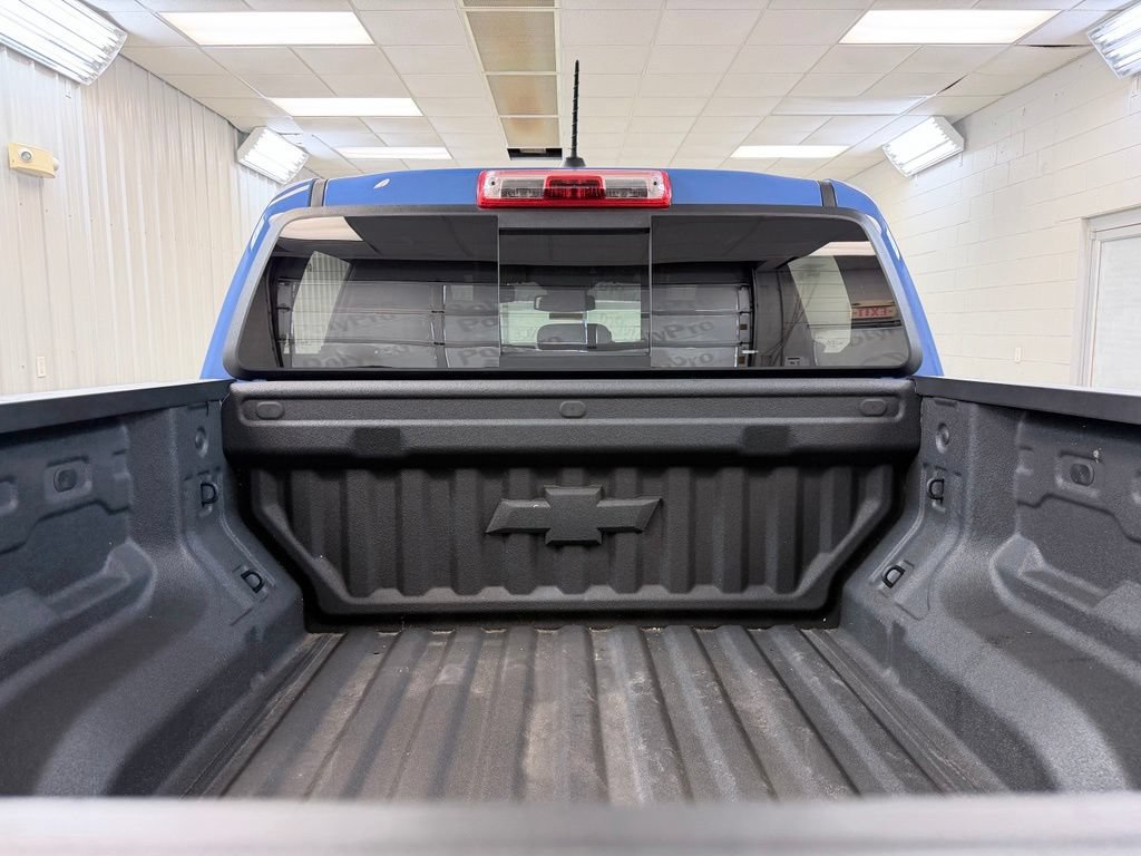 Used 2025 Chevrolet Colorado ZR2 w/ Technology Package AWD/4WD image 31