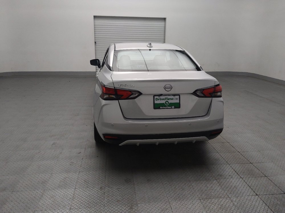 Used 2025 Nissan Versa SV FWD image 6