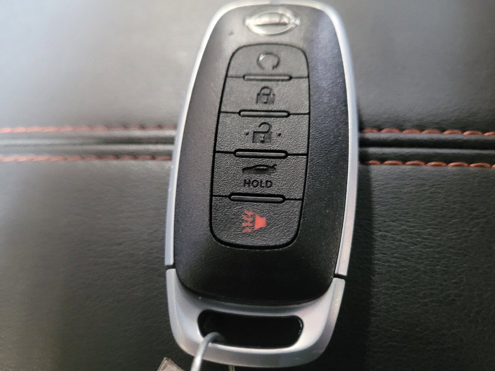Used 2025 Nissan Sentra SR FWD image 32