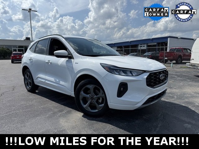 Used 2023 Ford Escape ST-Line Select w/ Tech Pack #2 image 2