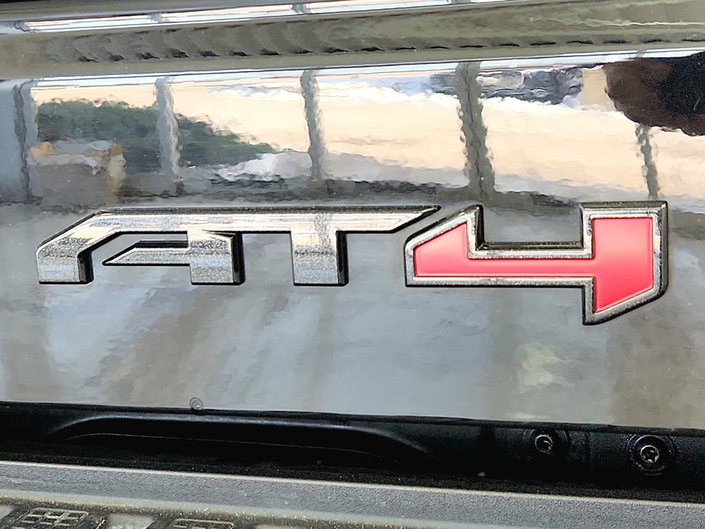 Used 2020 GMC Sierra 1500 AT4 w/ AT4 Carbonpro Edition image 28