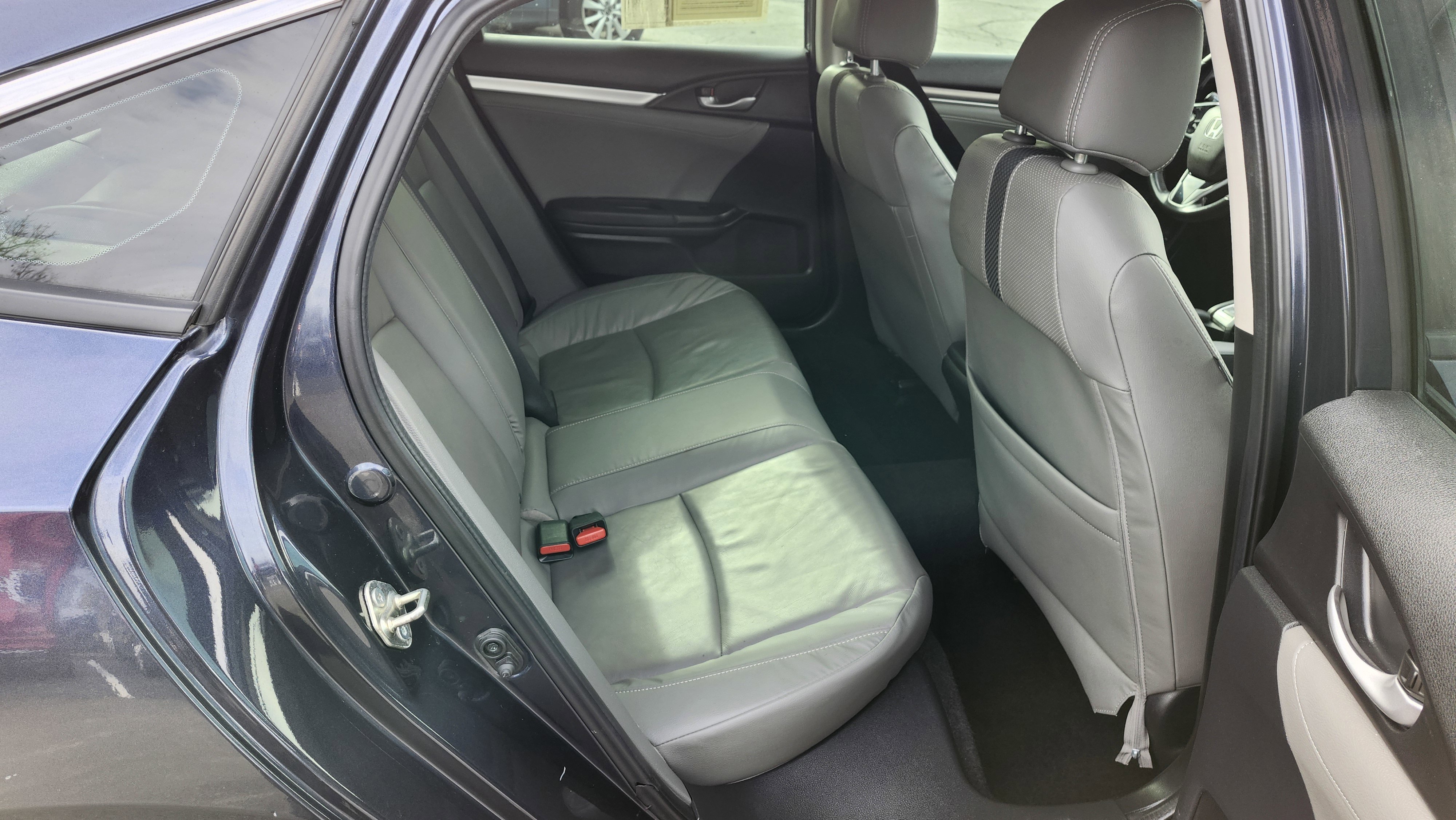 Used 2019 Honda Civic EX-L image 19