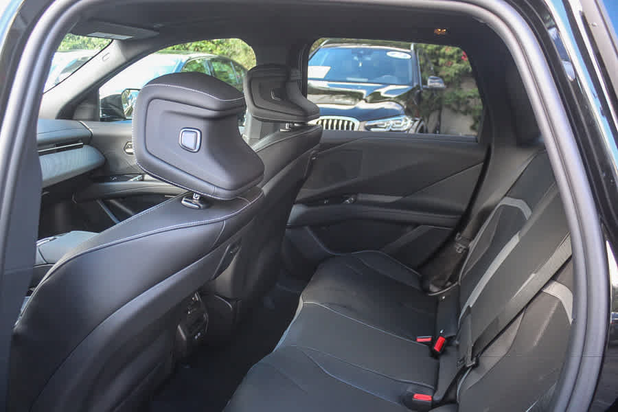 New 2027 BMW iX3 50 xDrive w/ M Sport Package AWD/4WD image 19