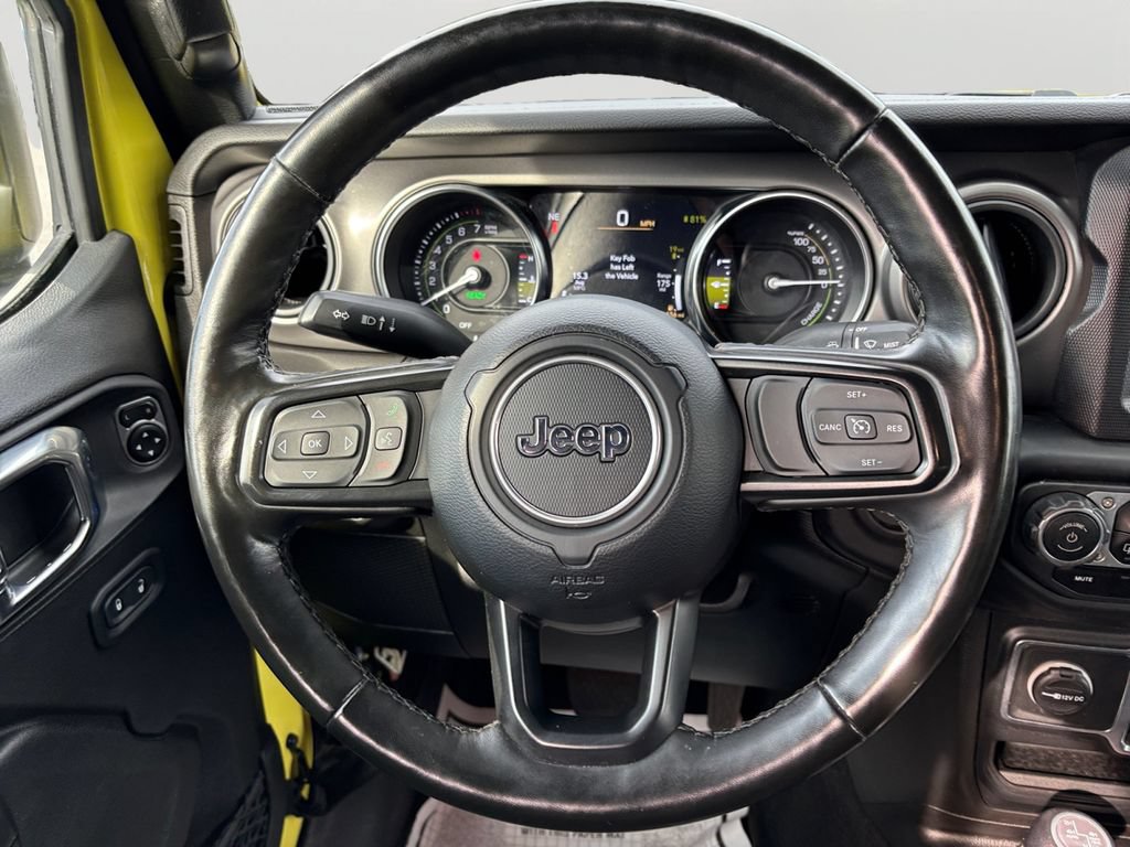 Used 2023 Jeep Wrangler Unlimited w/ Cold Weather Group AWD/4WD image 19
