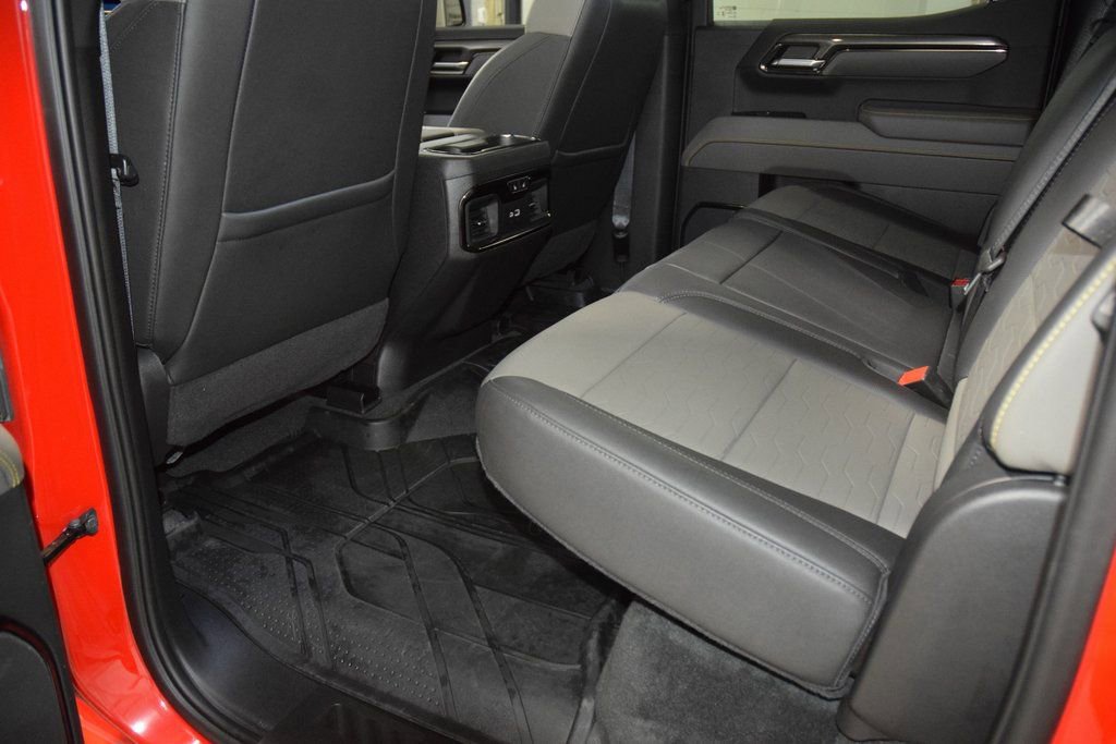 Used 2024 Chevrolet Silverado 1500 ZR2 w/ Technology Package image 47