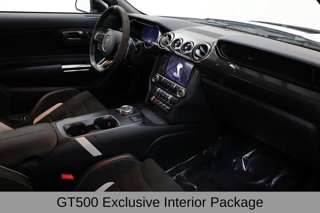 Used 2022 Ford Mustang Shelby GT500 w/ Carbon Fiber Track Pack RWD image 14