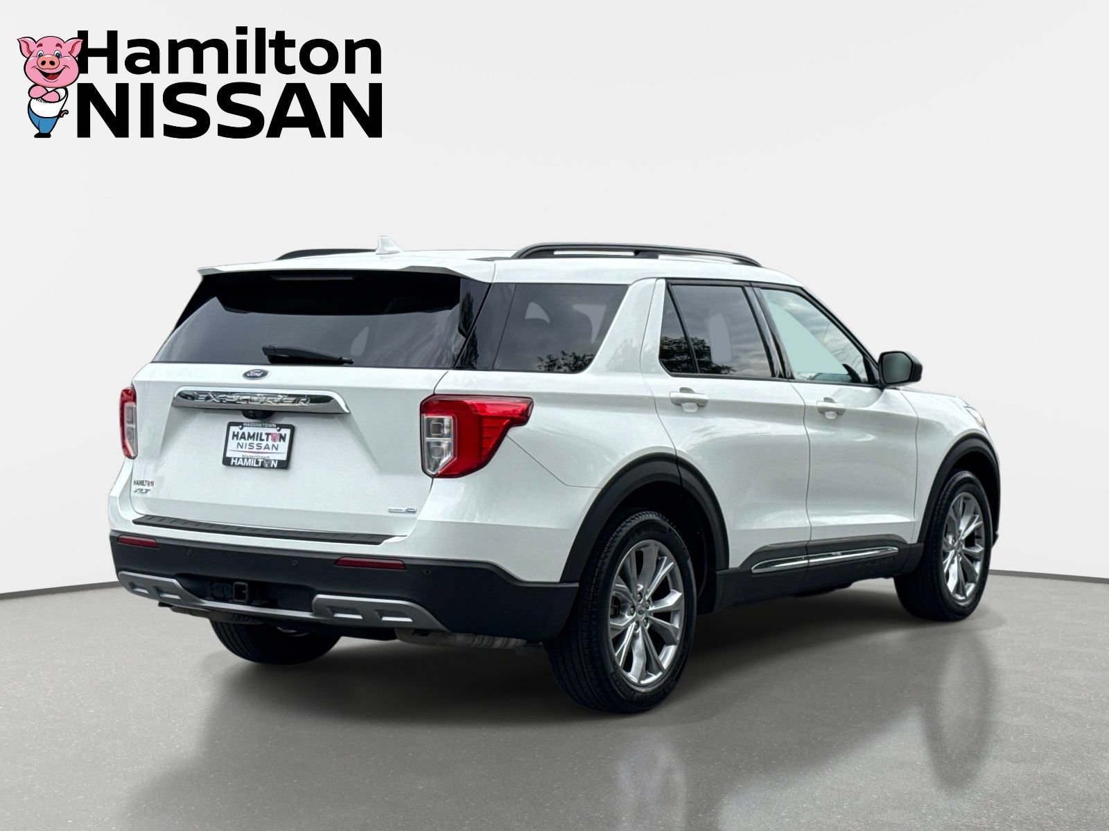 Used 2020 Ford Explorer XLT w/ Equipment Group 202A AWD/4WD image 2