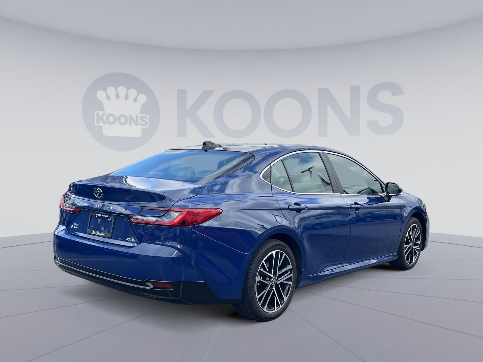 Used 2025 Toyota Camry XLE image 5