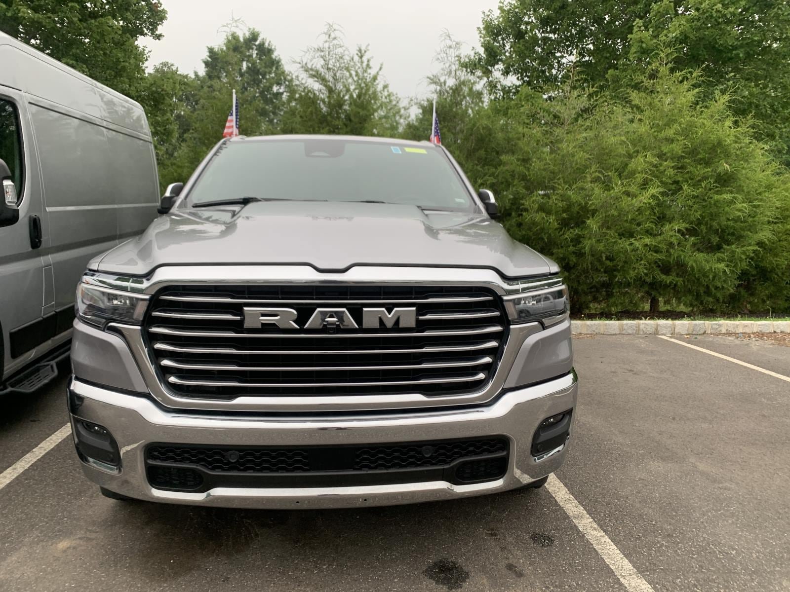 Used 2025 RAM 1500 Laramie AWD/4WD image 2