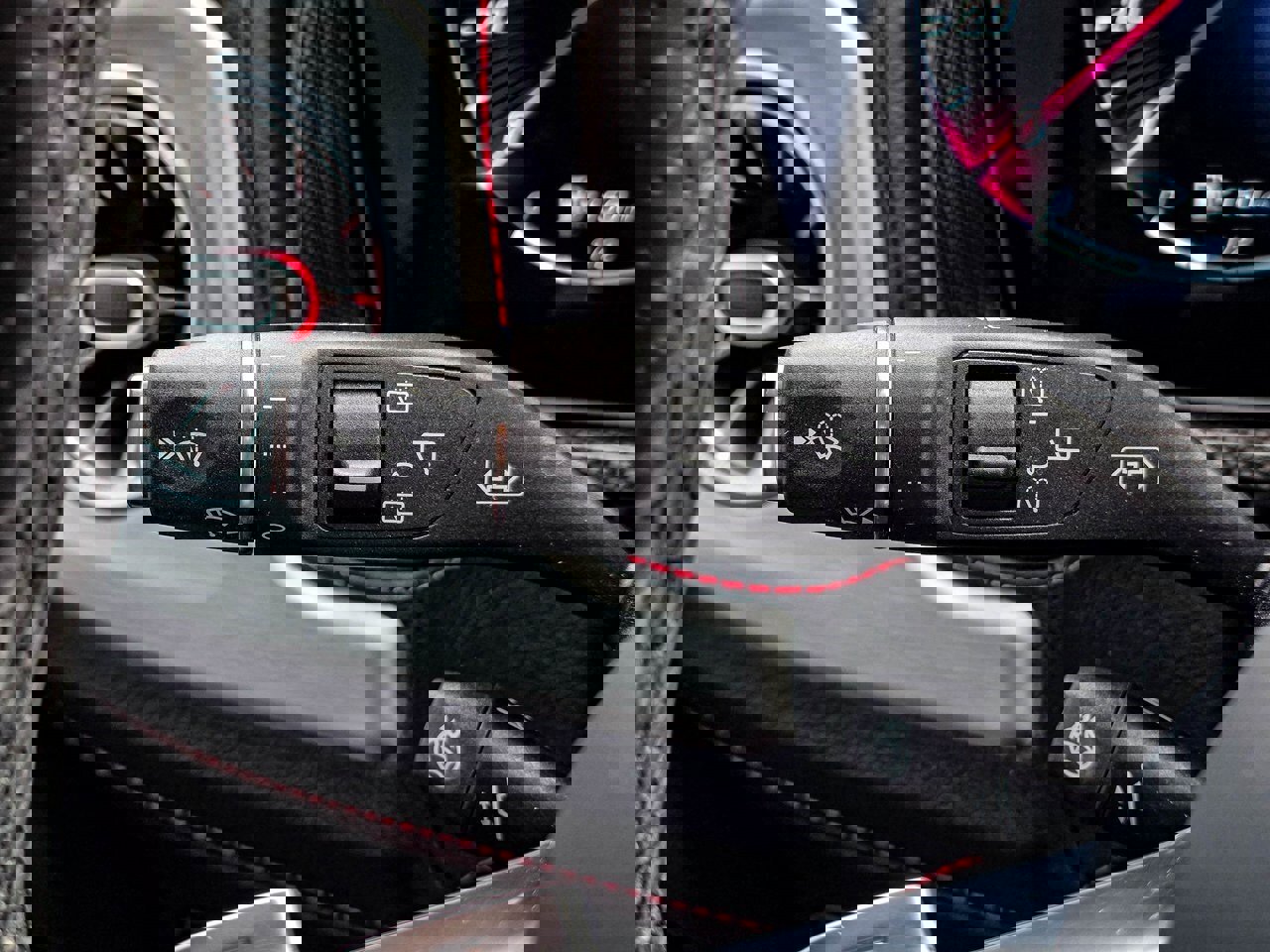 Used 2025 Mercedes-Benz G 550 image 25