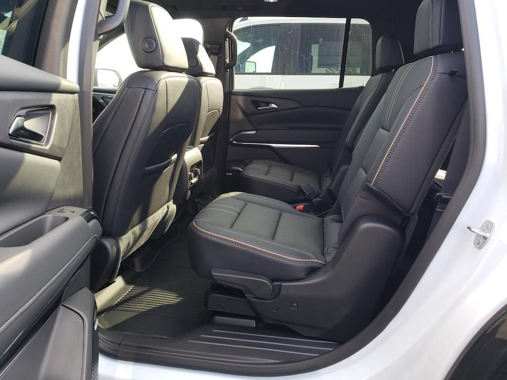 New 2026 Chevrolet Traverse High Country w/ LPO, Floor Liner Package image 26