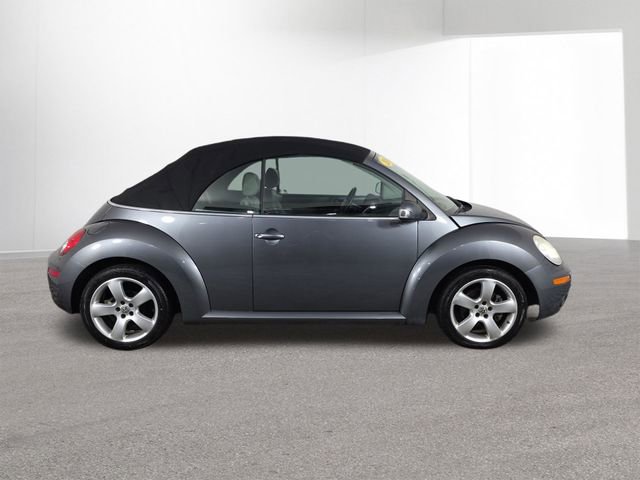 Used 2006 Volkswagen Beetle Convertible w/ Package 2 image 39