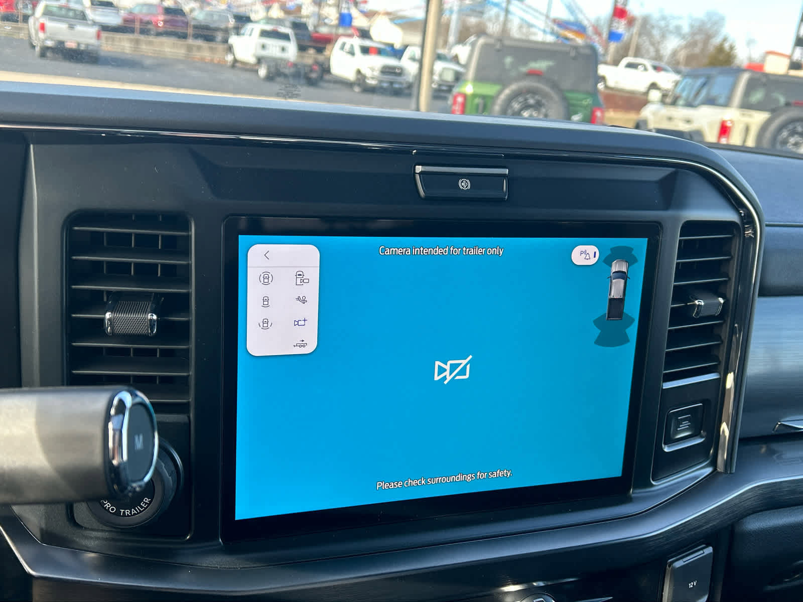 New 2026 Ford F250 Lariat w/ Black Appearance Package image 41