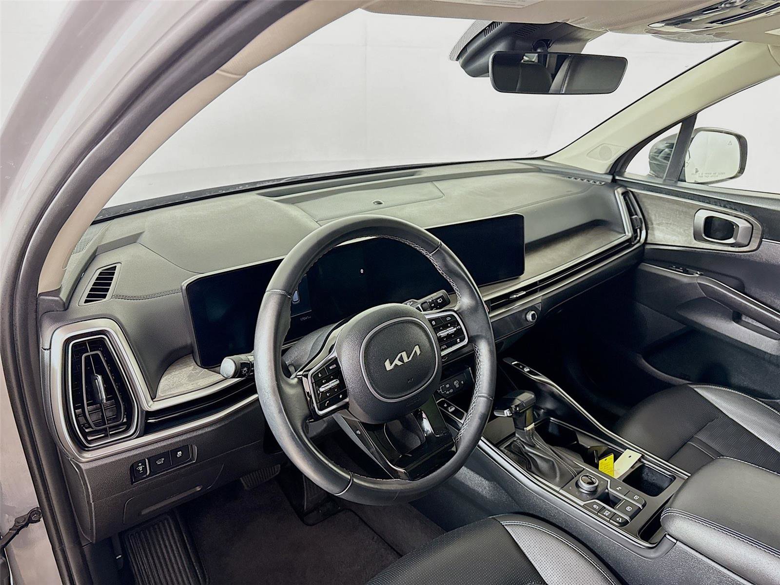 Used 2024 Kia Sorento X-Line EX AWD/4WD image 25