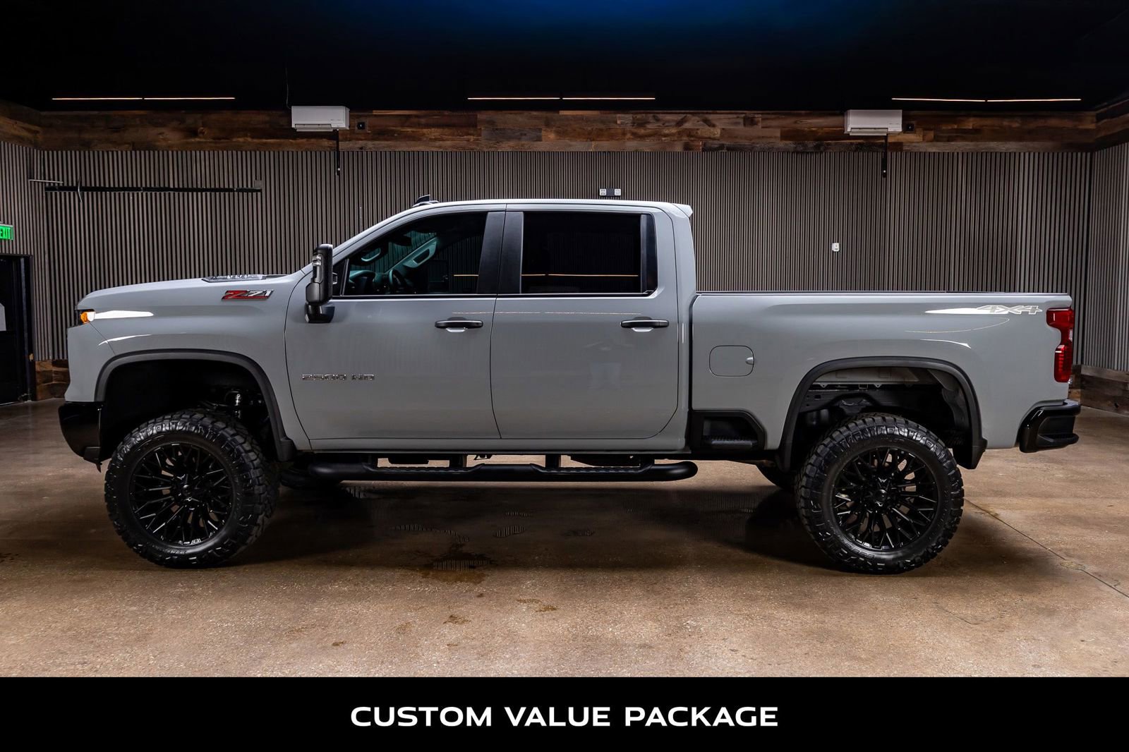 Used 2025 Chevrolet Silverado 2500 Custom w/ Custom Value Package image 6