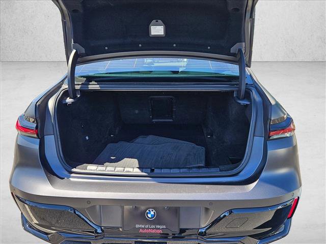 Certified 2023 BMW i7 xDrive60 w/ Parking Assistance Package image 6